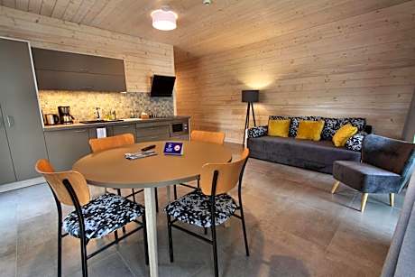 Two-Bedroom Apartment with Marina View