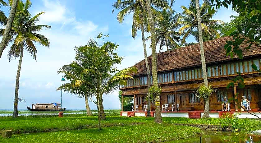 Coconut Lagoon - CGH Earth