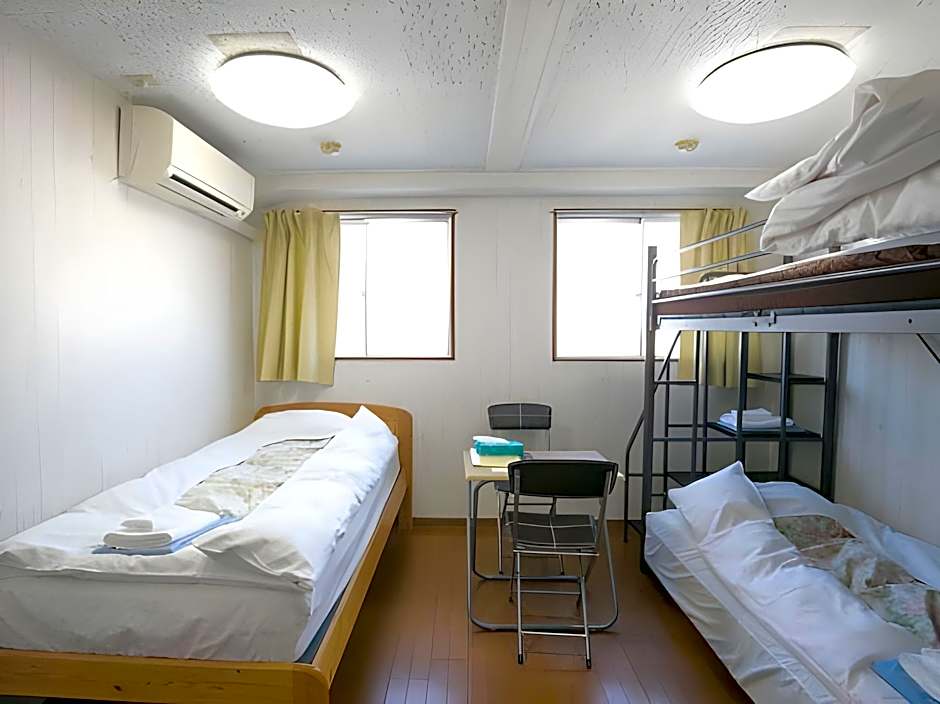 Hotel Raizan North South Namba