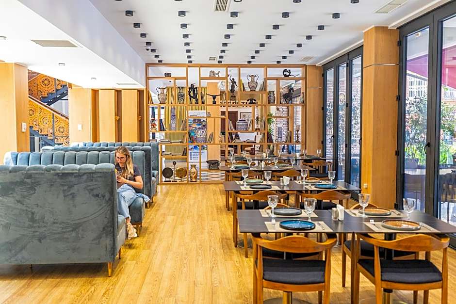 Mukhrantubani Boutique Hotel