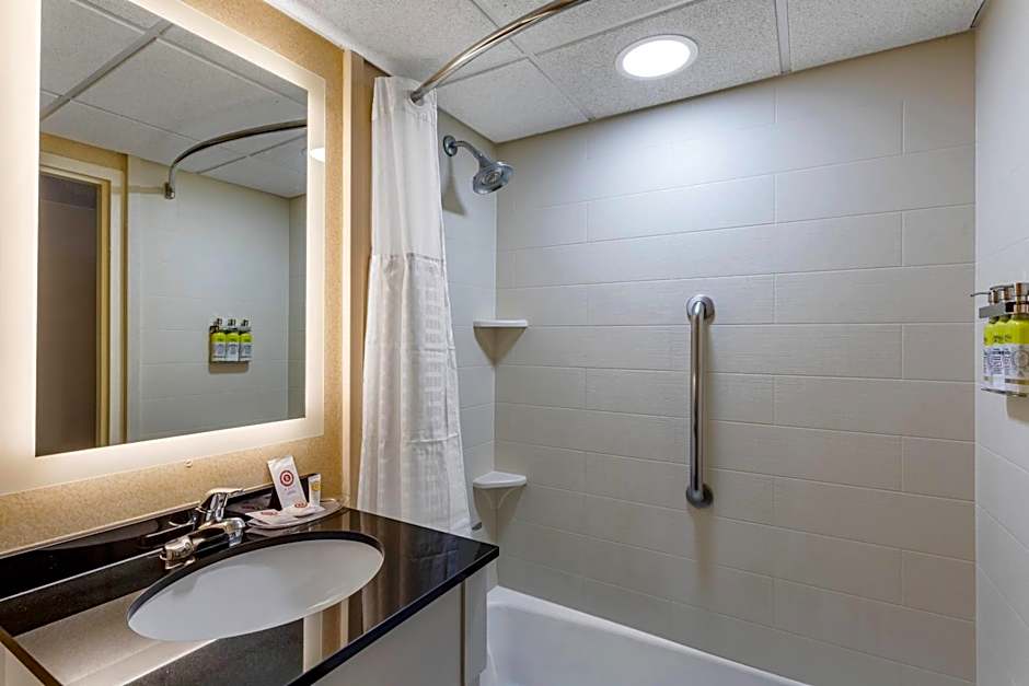 Comfort Inn Paramus - Hackensack