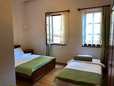 Family Room Garden View