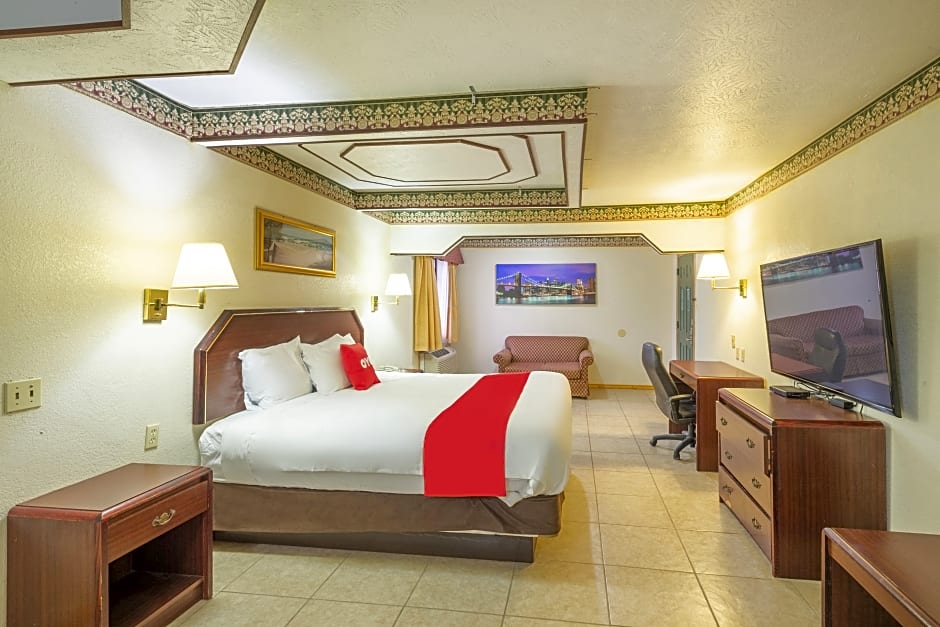 Three Rivers Executive Inn & Suites By OYO