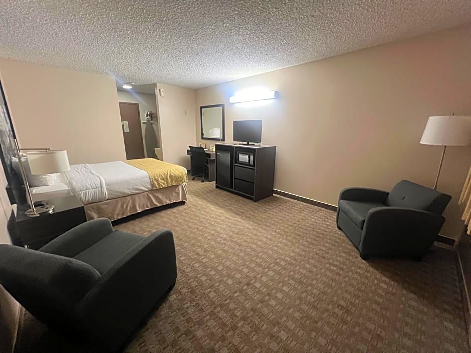 Super 8 by Wyndham Sturgis