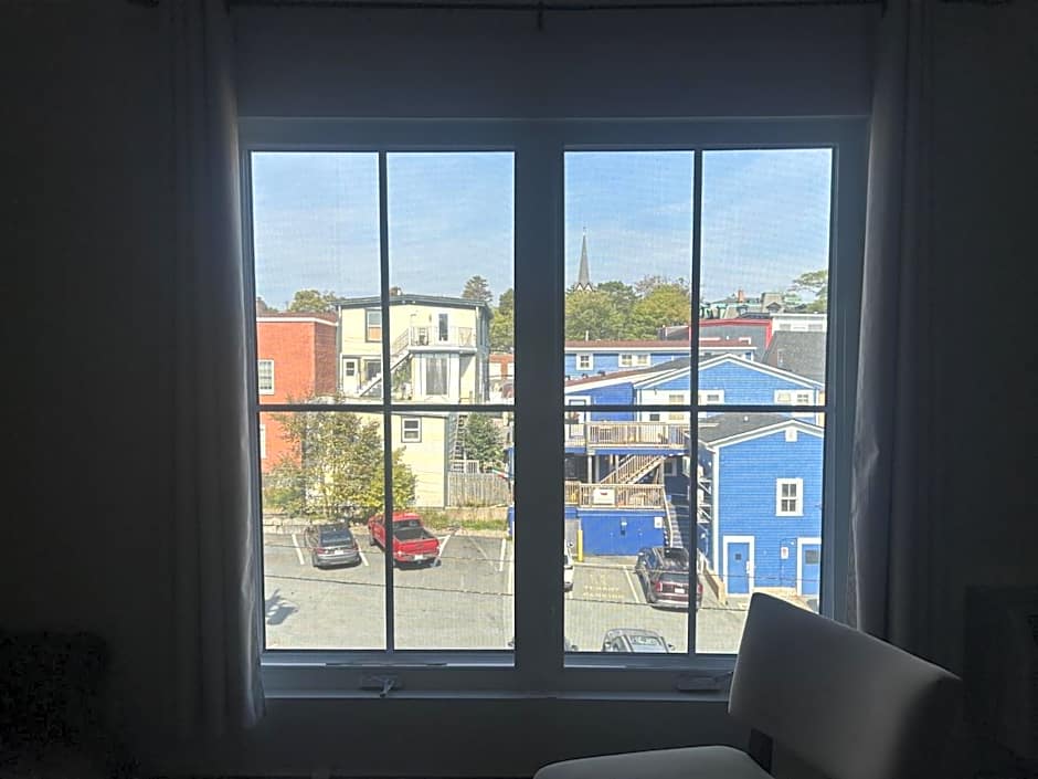 Lunenburg Arms Hotel