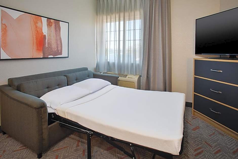 Candlewood Suites Kenosha By IHG