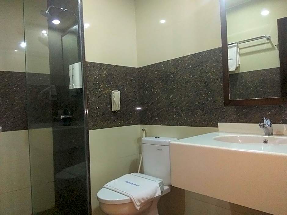 Continent Centrepoint Panakkukang – Makassar