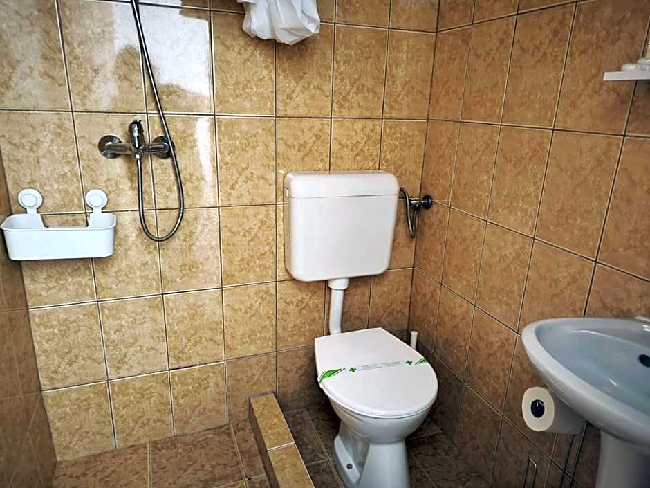 Adriana Touristik Hostel 3 Stele Arad