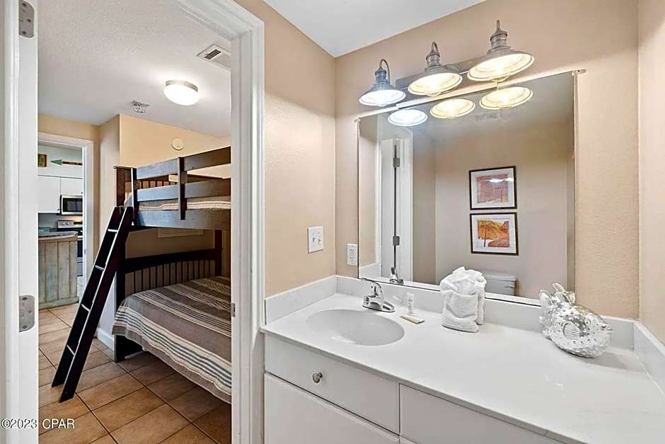 Beach Condo at the Shores of Panama Condos - Unit 918