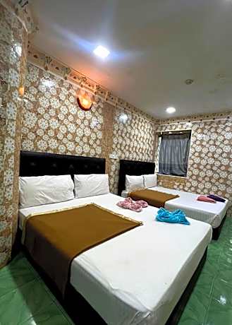 Quad Room (4 Adults)