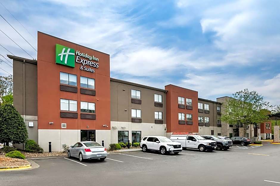 Holiday Inn Express & Suites Raleigh NE - Medical Ctr Area by IHG