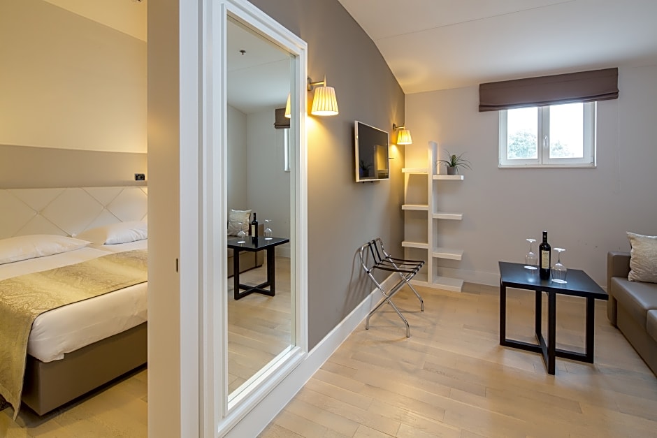 Photo 1 of 2 of Junior Suite
