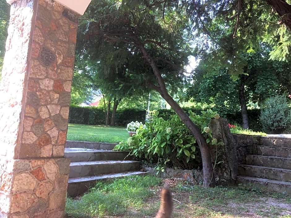 Villa Cesarina, Vallio Terme , Salo’