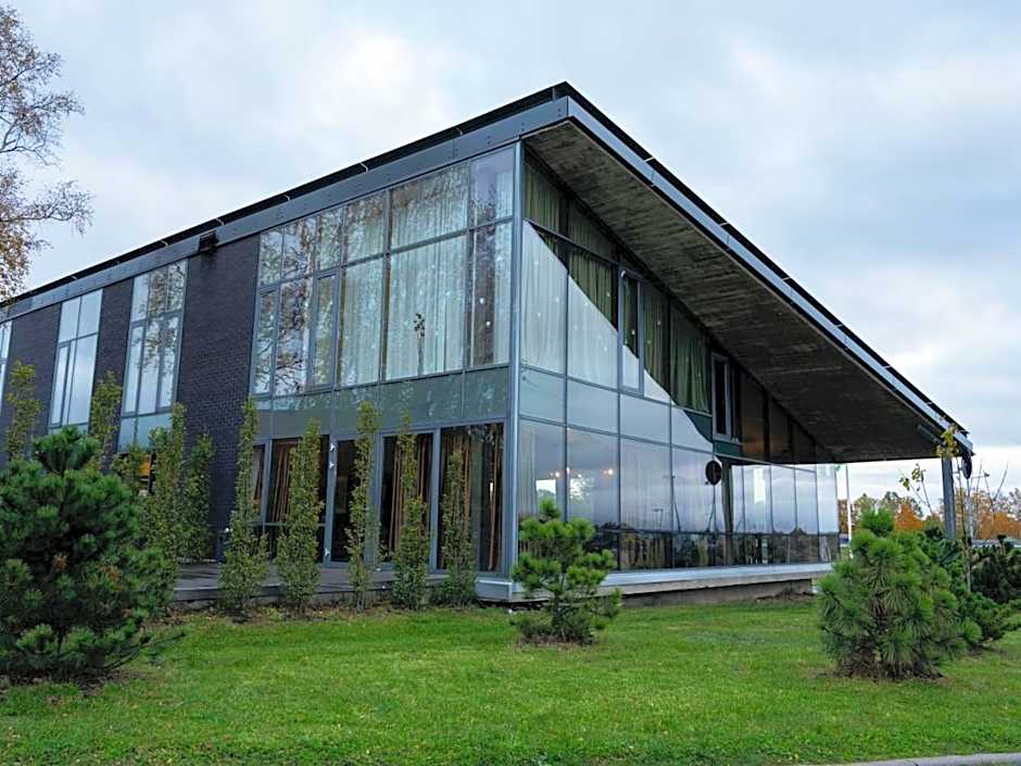 Zaliasis slenis - Self check-in hotel - Free parking