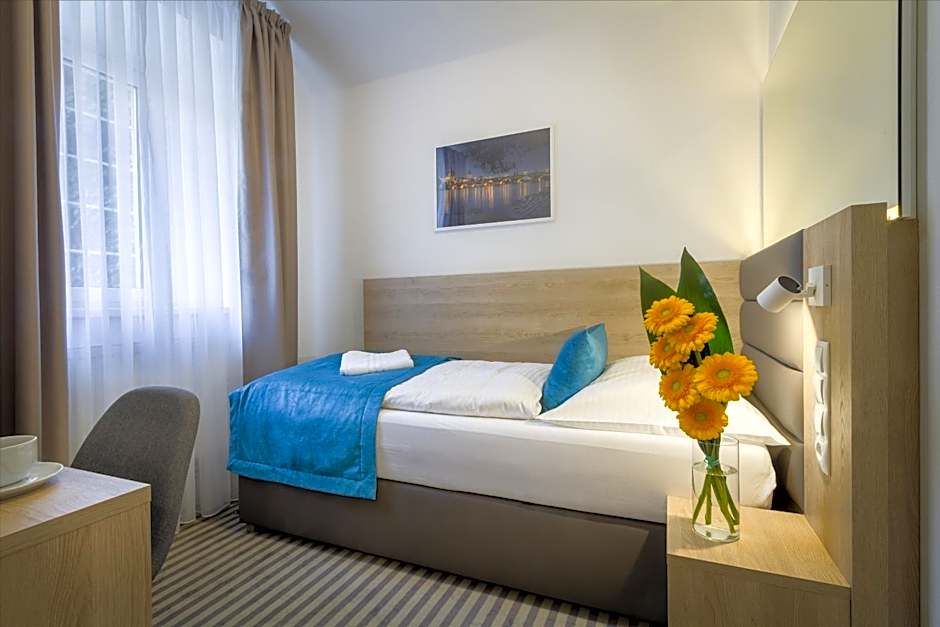 Hotel White Lion