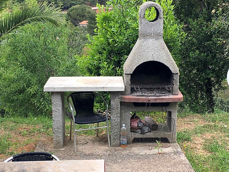 Mandel Residence by Mandel Club