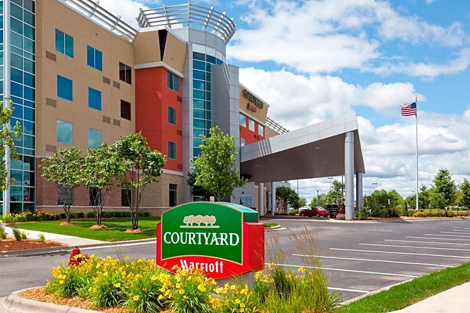 Courtyard by Marriott Minneapolis Maple Grove/Arbor Lakes