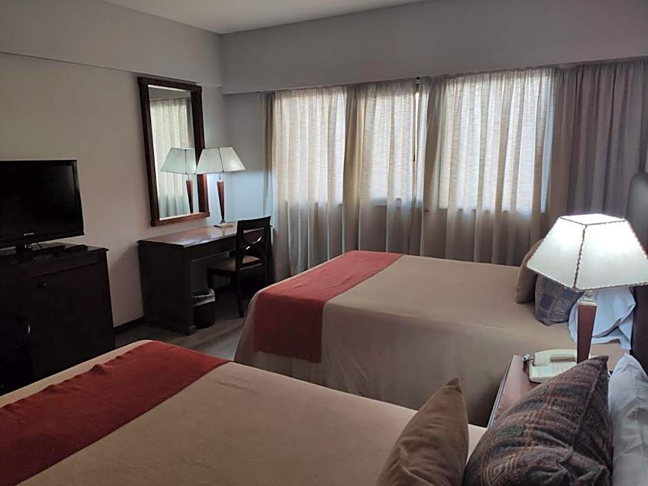 HR Esmeralda Luxor
