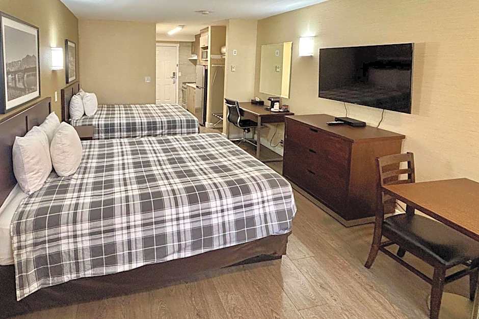 Rodeway Inn & Suites