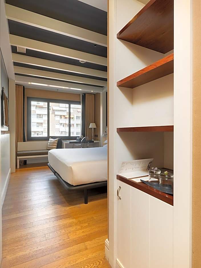 U232 Hotel