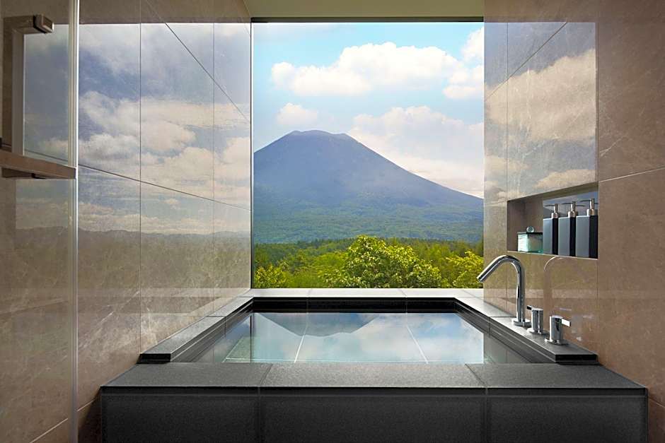 Higashiyama Niseko Village a Ritz-Carlton Reserve