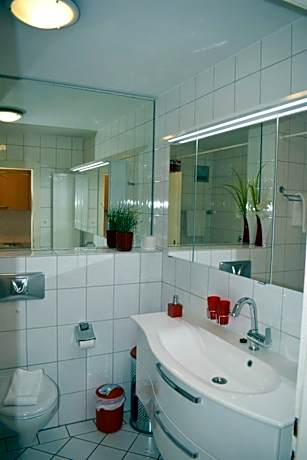 Deluxe Double Room with Bath