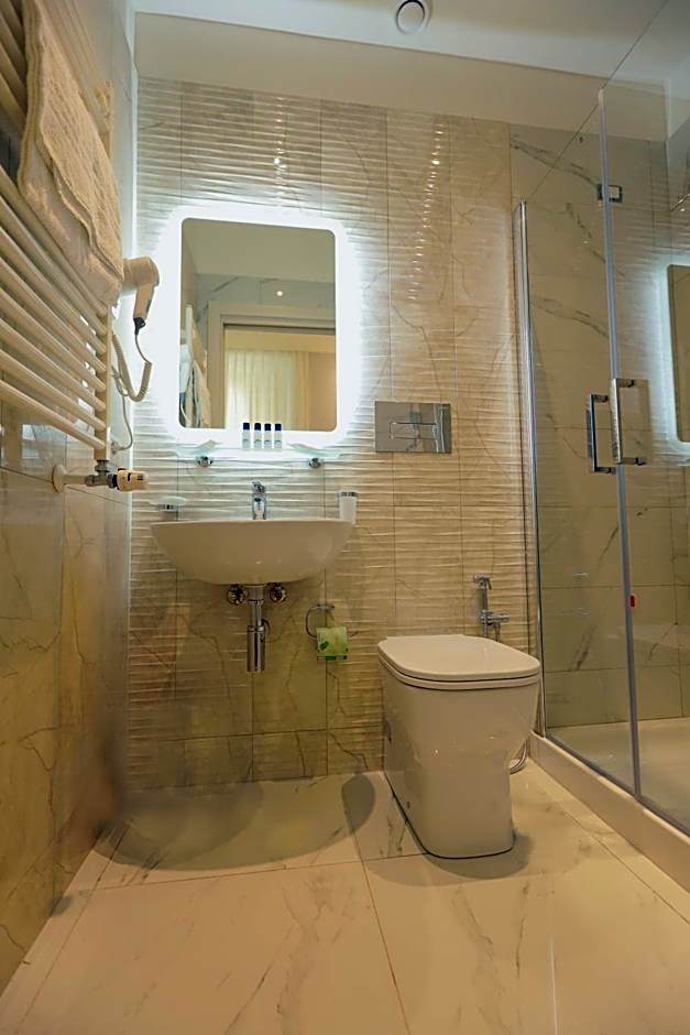 Garibaldi Suite
