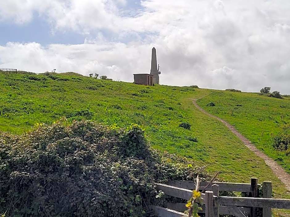 "Trinity" at Whitecliff Bay Isle of Wight- Yarborough View 4