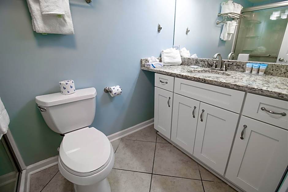 Oceanfront Litchfield Inn