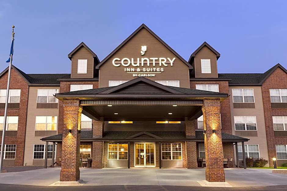 Country Inn & Suites Rochester South Mayo Clinic – Rochester, MN