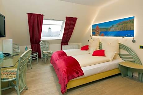 Deluxe Queen Room
