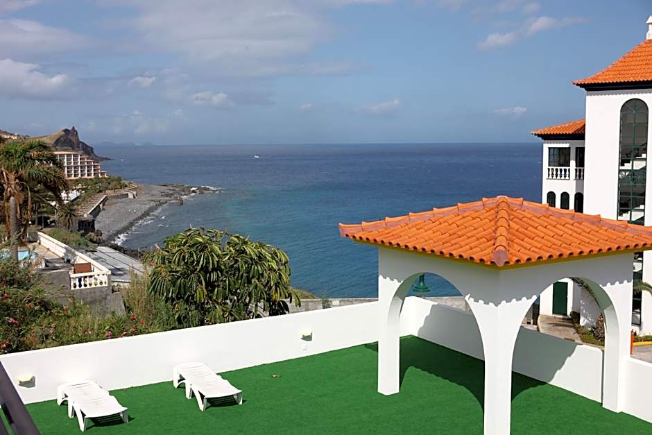 Canico Bay Apartments