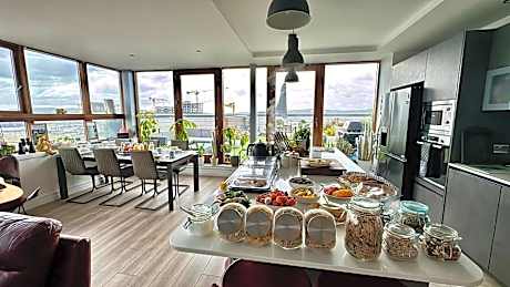King Room with Mountain View
