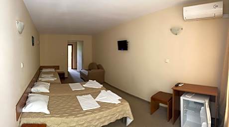 Triple Room with Terrace