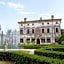 Villa Giona