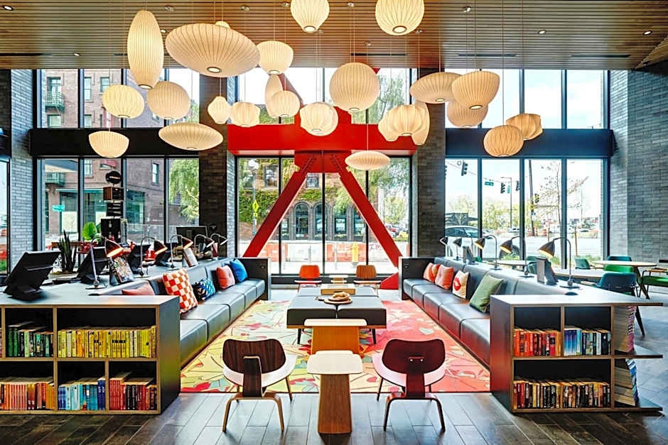 citizenM Seattle Pioneer Square
