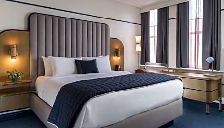 Hu. Hotel