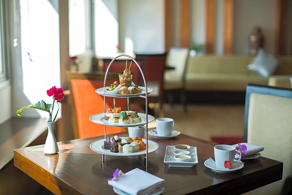 Ramada Plaza by Wyndham Bangkok Menam Riverside