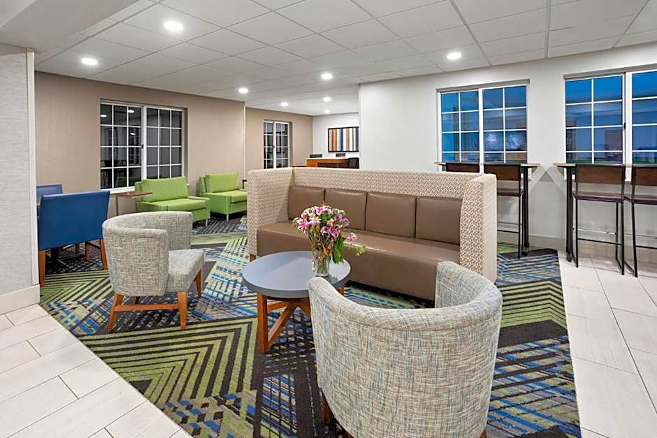 Holiday Inn Express Hotel & Suites Acme-Traverse City By IHG