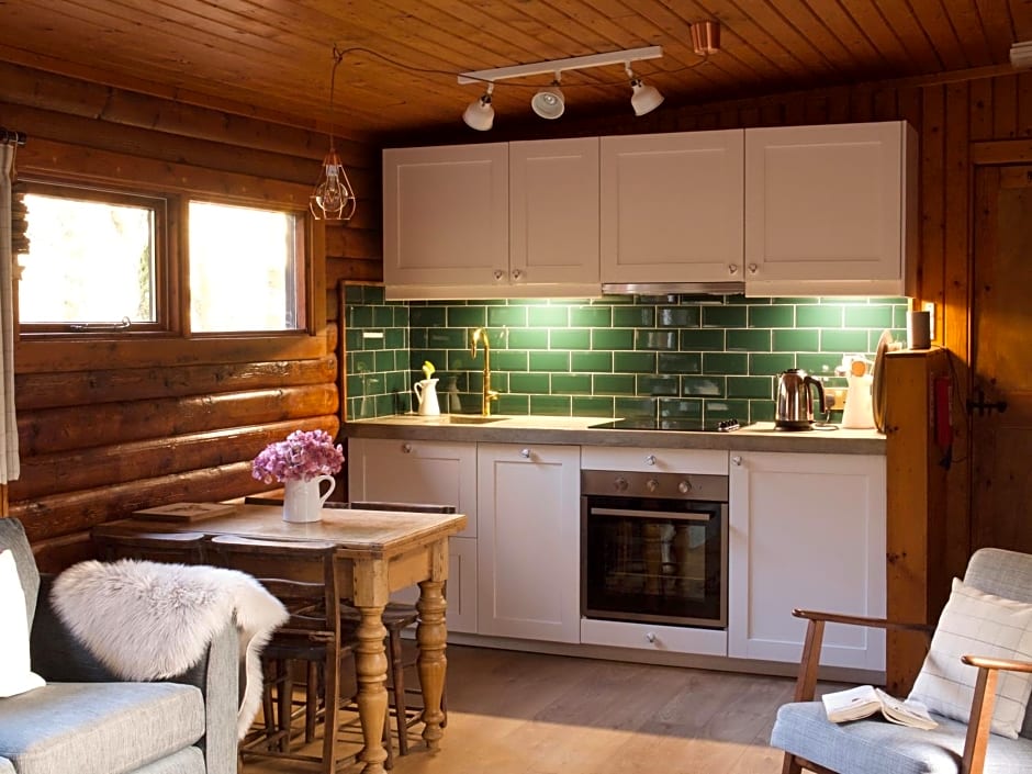 Hillside Log cabin, Ardoch Lodge, Strathyre