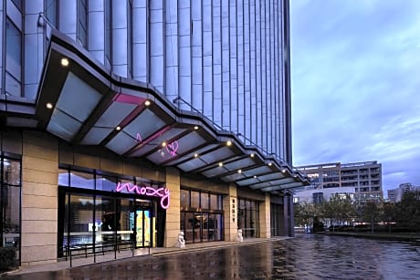 Moxy Shanghai Xuhui