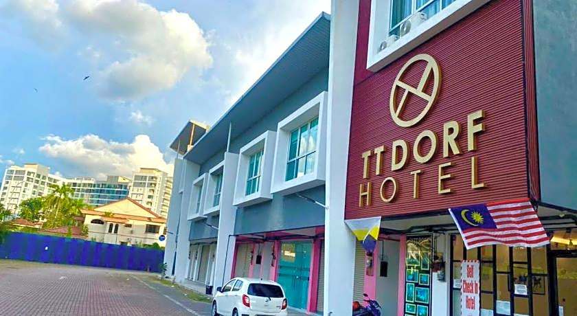 OYO 44099 Tt Dorf Hotel