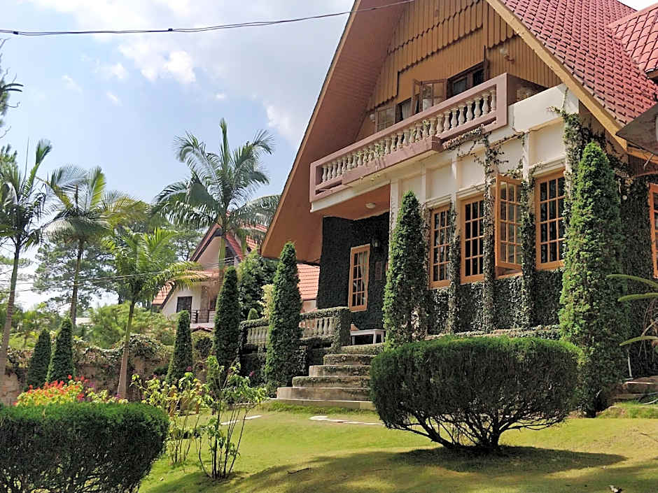 Hillock Villa