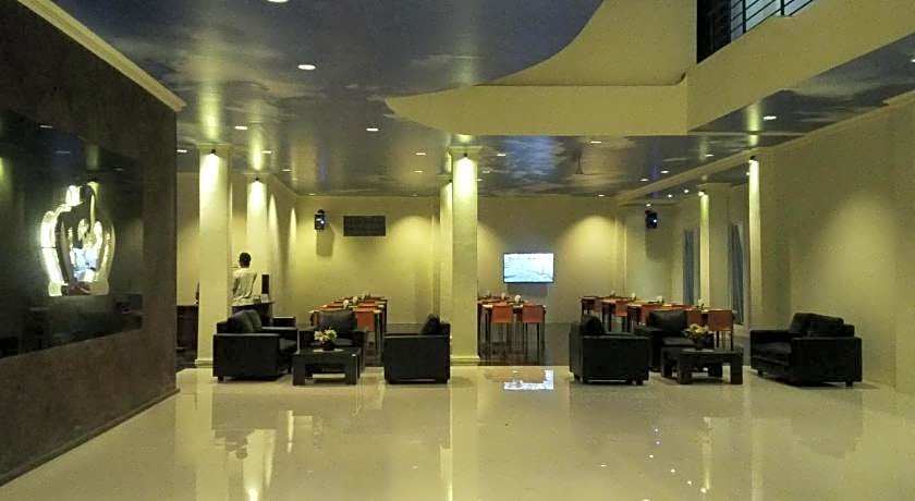 Mahkota Hotel Genteng