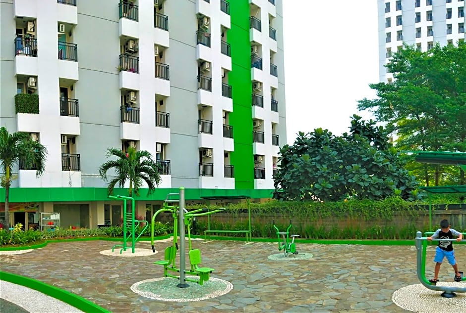 Apartment Green Lake View Ciputat by Celebrity Room