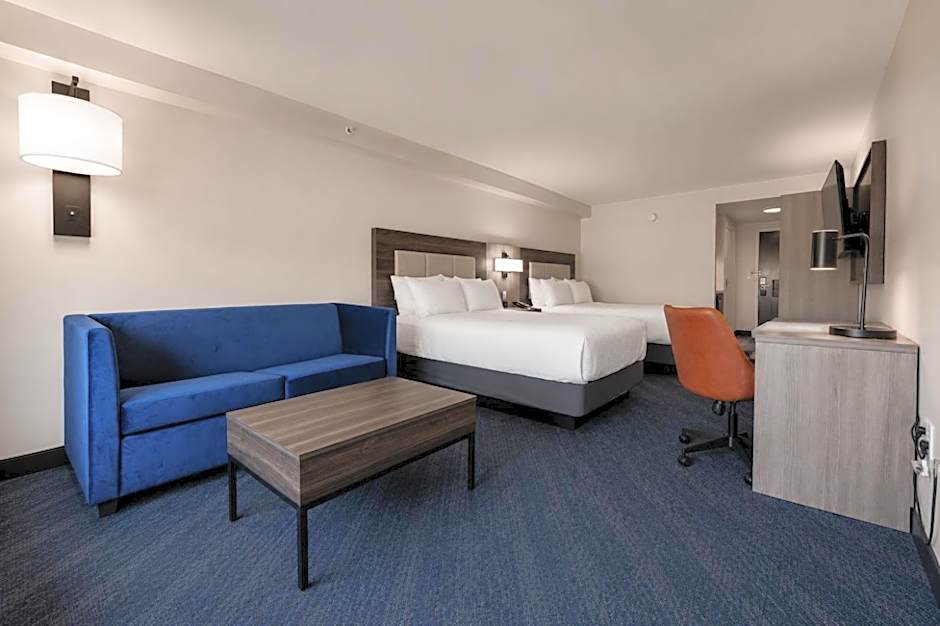 Holiday Inn Express & Suites Niagara Falls By IHG