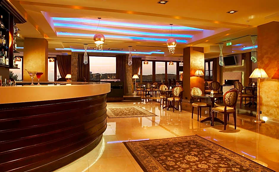 Anthemus Sea Beach Hotel and Spa