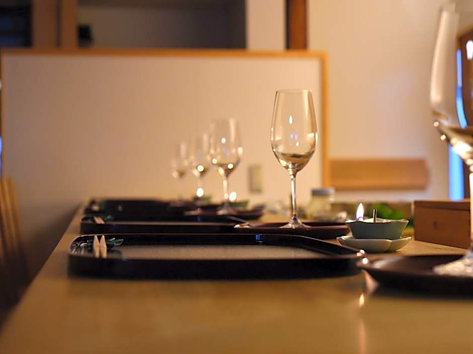 Traditional Kyoto Inn serving Kyoto cuisine IZUYASU