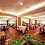 Ming Lu Holiday Hotel