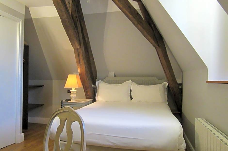 Château De Lazenay - Résidence Hôtelière